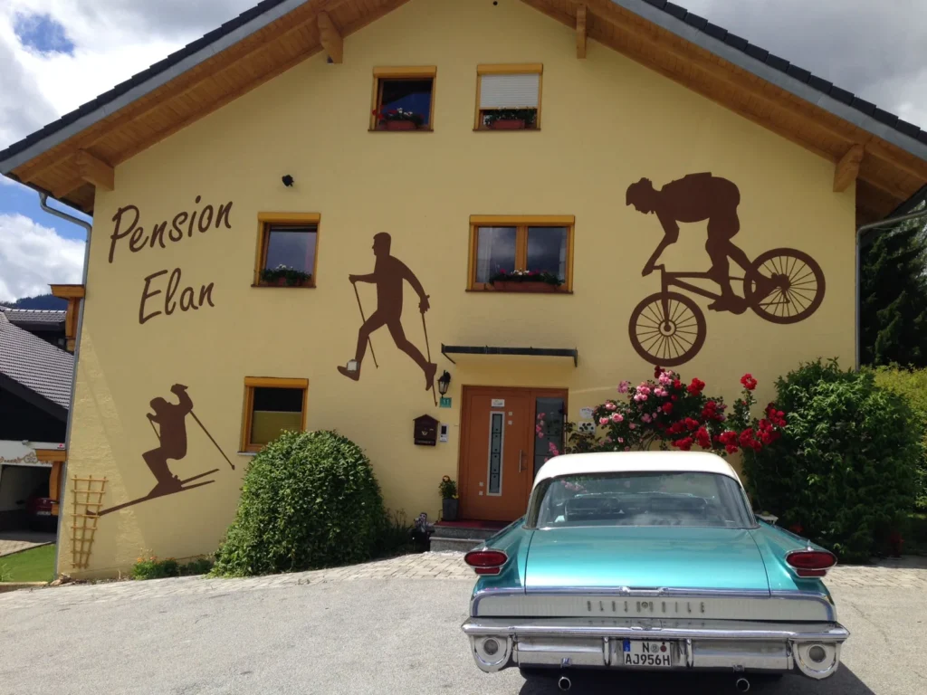 Parkplatz vor dem Haus