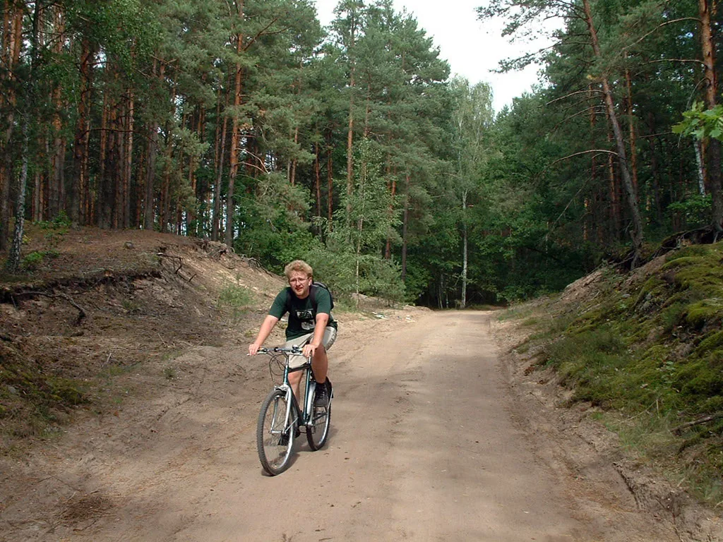 Waldweg zum Radfahren